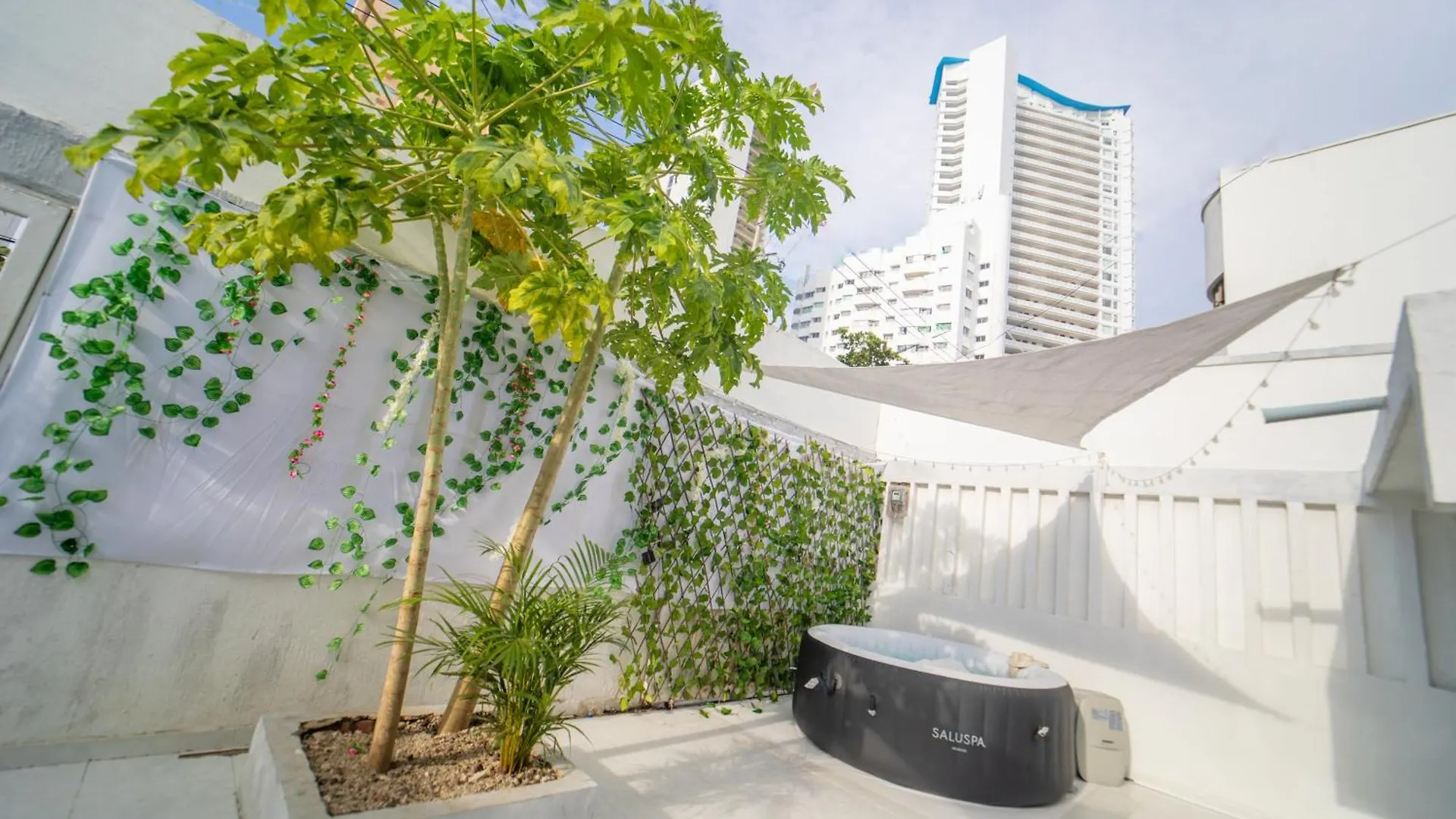 Big Private Beach House With Jacuzzi, Patio, 4 Br Cartagena Lejlighed