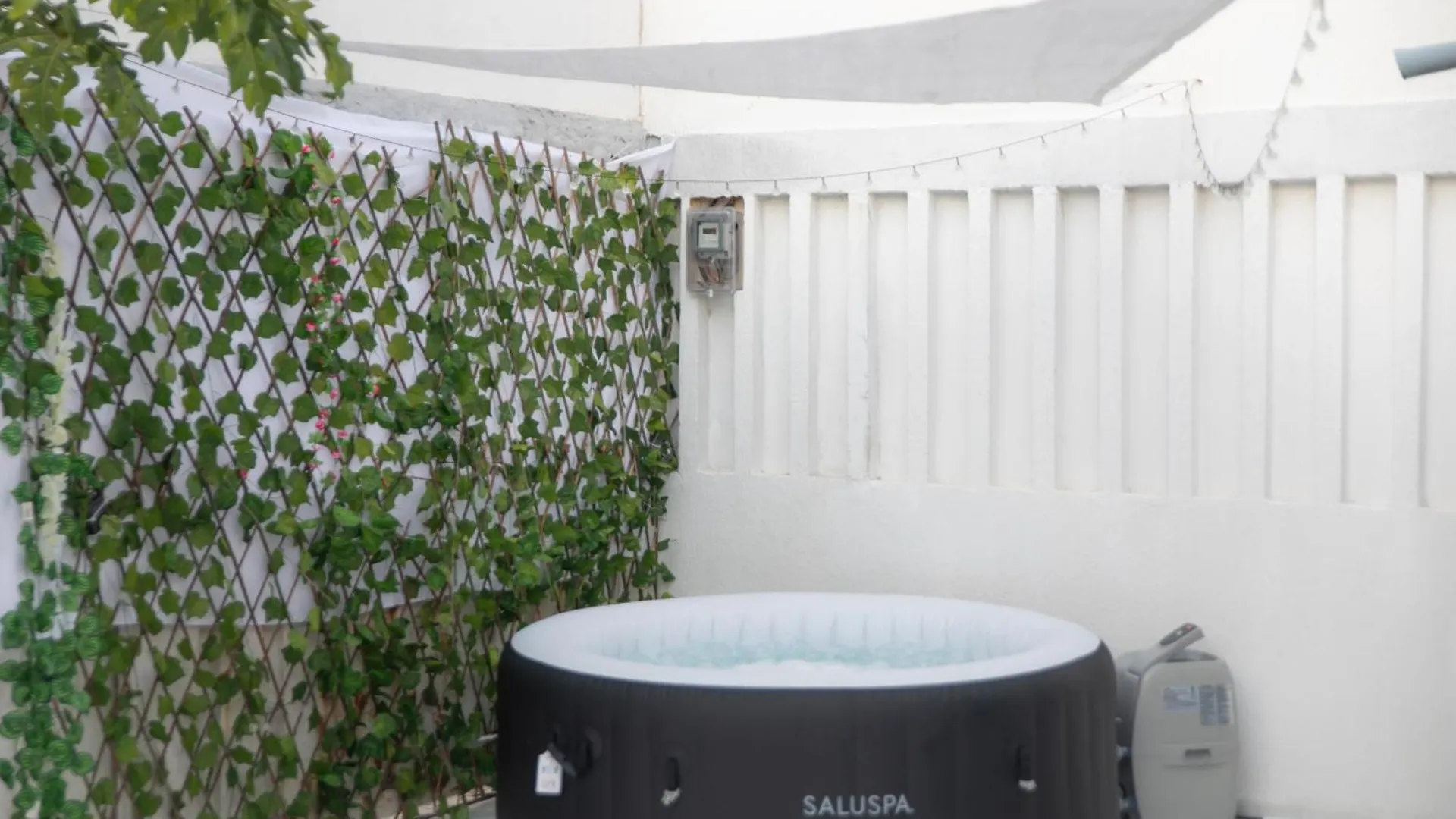 Big Private Beach House With Jacuzzi, Patio, 4 Br Cartagena Colombia