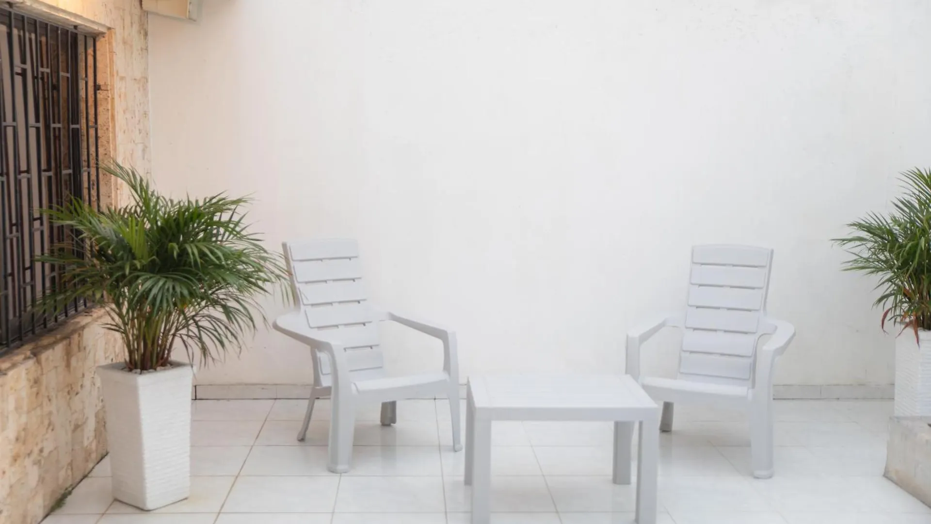 Big Private Beach House With Jacuzzi, Patio, 4 Br Cartagena Colombia